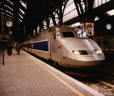 TGV-R-4504 a Milano C.le il 29.09.1996 - 156Kb