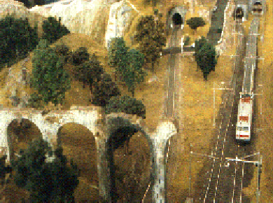 Veduta dell'acquedotto romano e della linea veloce - 88Kb