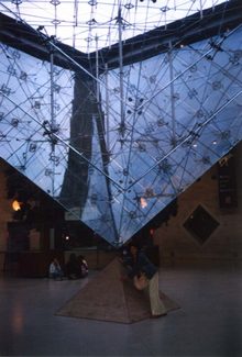 La ControPiramide del Louvre